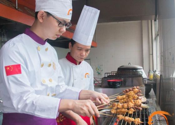 你好！我是学厨师初学者，做厨师要多久啊？新手当厨师
