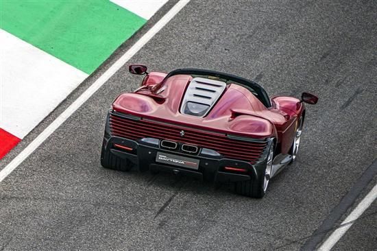 法拉利为什么没有f1安全车？新手开smart安全吗
