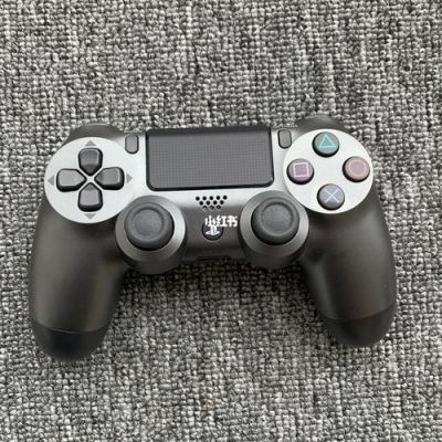 ps4手柄充电后还是没电？PS4新手柄没电