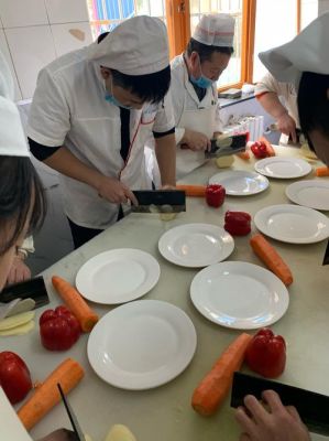 想学厨师，该怎么起步啊？iphone7 新手