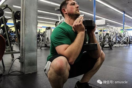 新手负重深蹲一般多重？新手负重多少合适