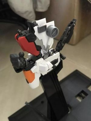高达模型素组完成后如何渗线呢？都说组装好的渗线容易饼干？高达模型素组新手教程
