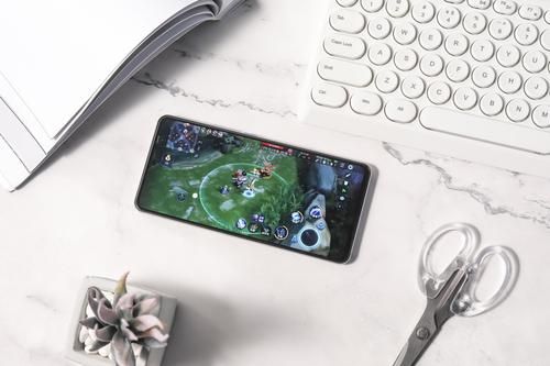 kpl比赛手机用iqoo8还是iqoo8pro？王者比赛最新手机