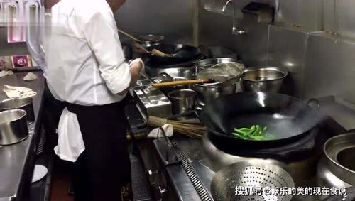 我是一个厨师，但是对炒菜一直掌握不好，请问有什么能提升自己的嘛？厨房新手做菜秘籍
