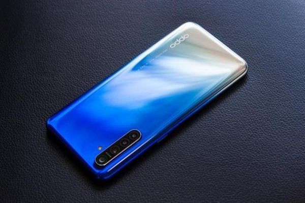 oppo2015年出的手机到2021还能用吗？2015年10月新手机