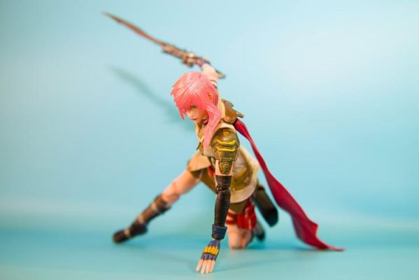 修仙者大战超能力原著小说？-最终幻想 雷霆最新手办