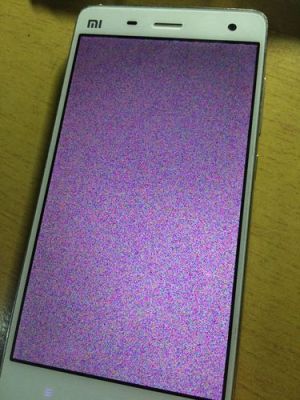 手机换了一个屏幕后就经常出现黑屏花屏现象怎么回事？-新手机屏幕问题怎么解决方法