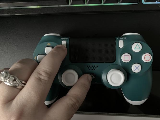 ps4手柄2p怎么加入？-ps4不用usb配对新手柄