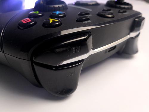 ps4原装和非原装区别？-翻新手柄和原装手柄的区别