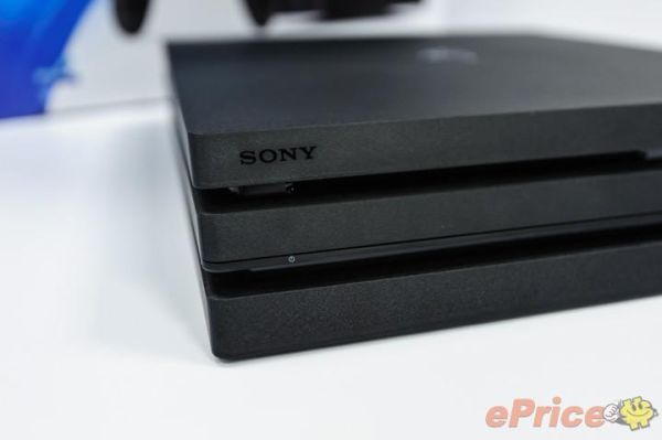 ps4pro开机键？-ps4pro新手开机