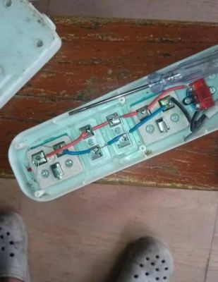 这种排插四条线怎么接？-连线新手4第10关怎么过