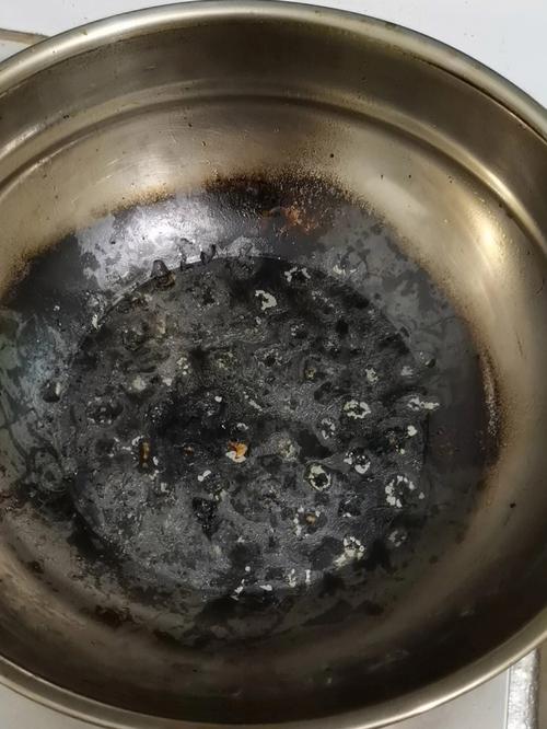 药锅熬糊了有什么方法弄？-煮糊了2联机不能玩新手