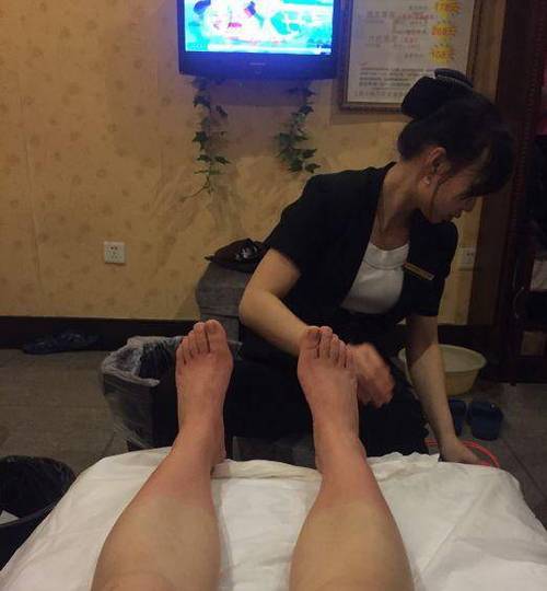 为什么学做足疗那么累呀。我是男的，学足疗正规的大家说合适吗？-新手去做技师累吗