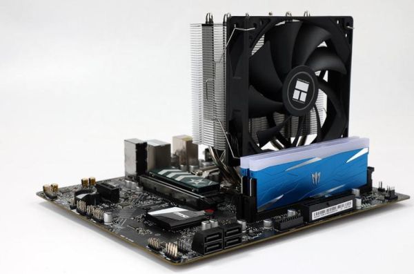 I54690核显玩dnf开了大屏就卡是啥情况？-dnf核显