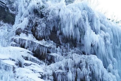 淘金城镇冰雪断崖值得买吗？-dnf冰柱配冰雪